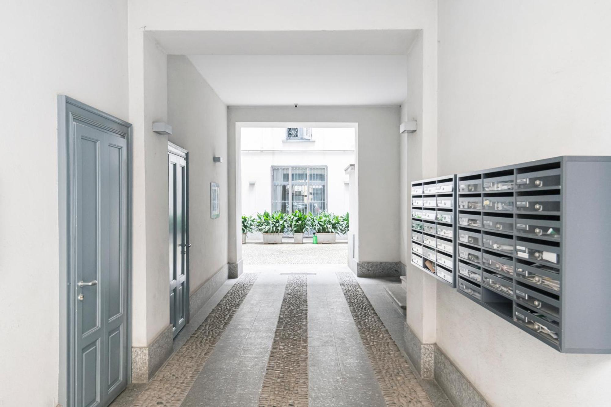 Easylife - Appartamento Elegante Moderno E Accogliente - La Tua Oasi In Citta Milan Extérieur photo